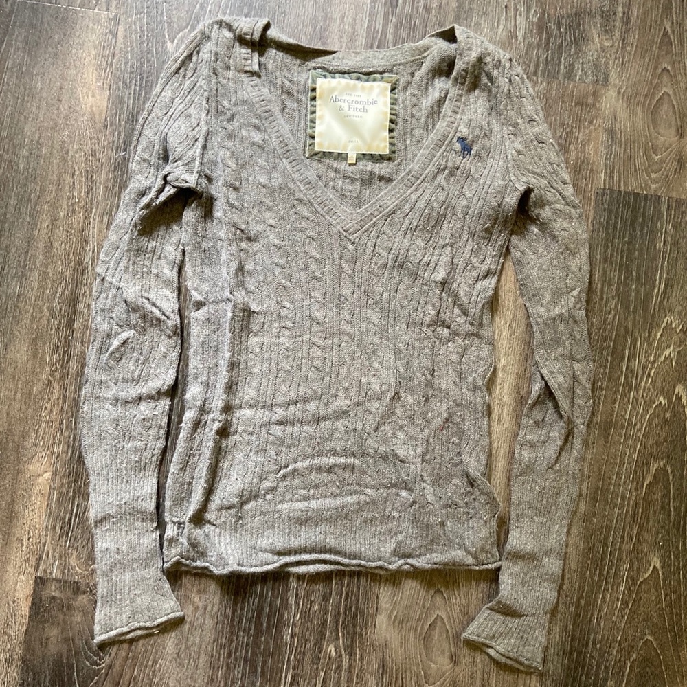 Abercrombie cable knit sweater